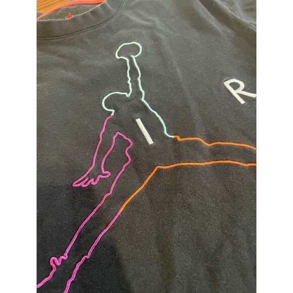 Air Jordan kids’ long sleeve shirt - Picture 8 of 8